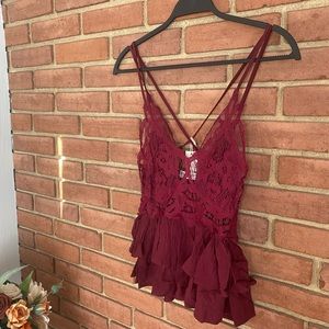 SALE 🌸The Summer Ready🌸 Sleeveless Lacy Top